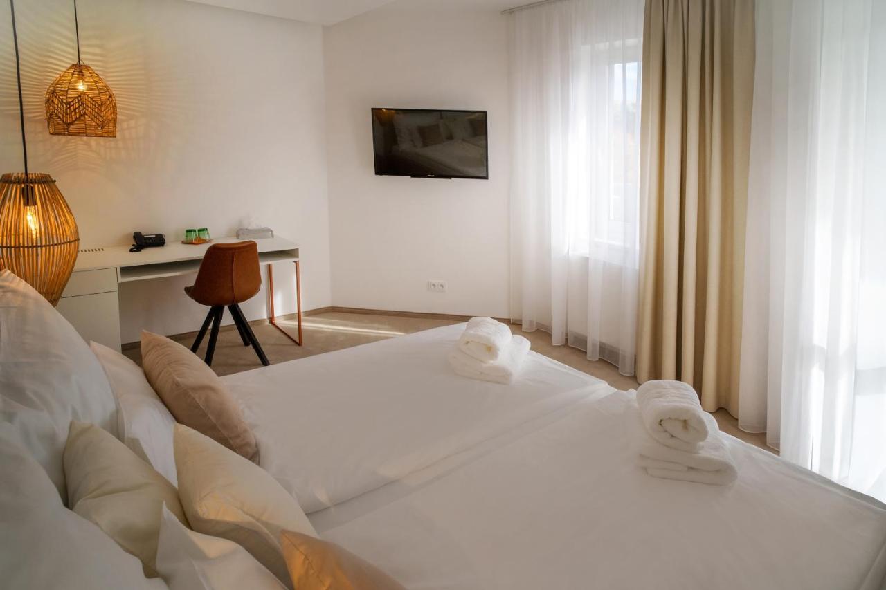 Hotel U Kaplicky 피세크 외부 사진