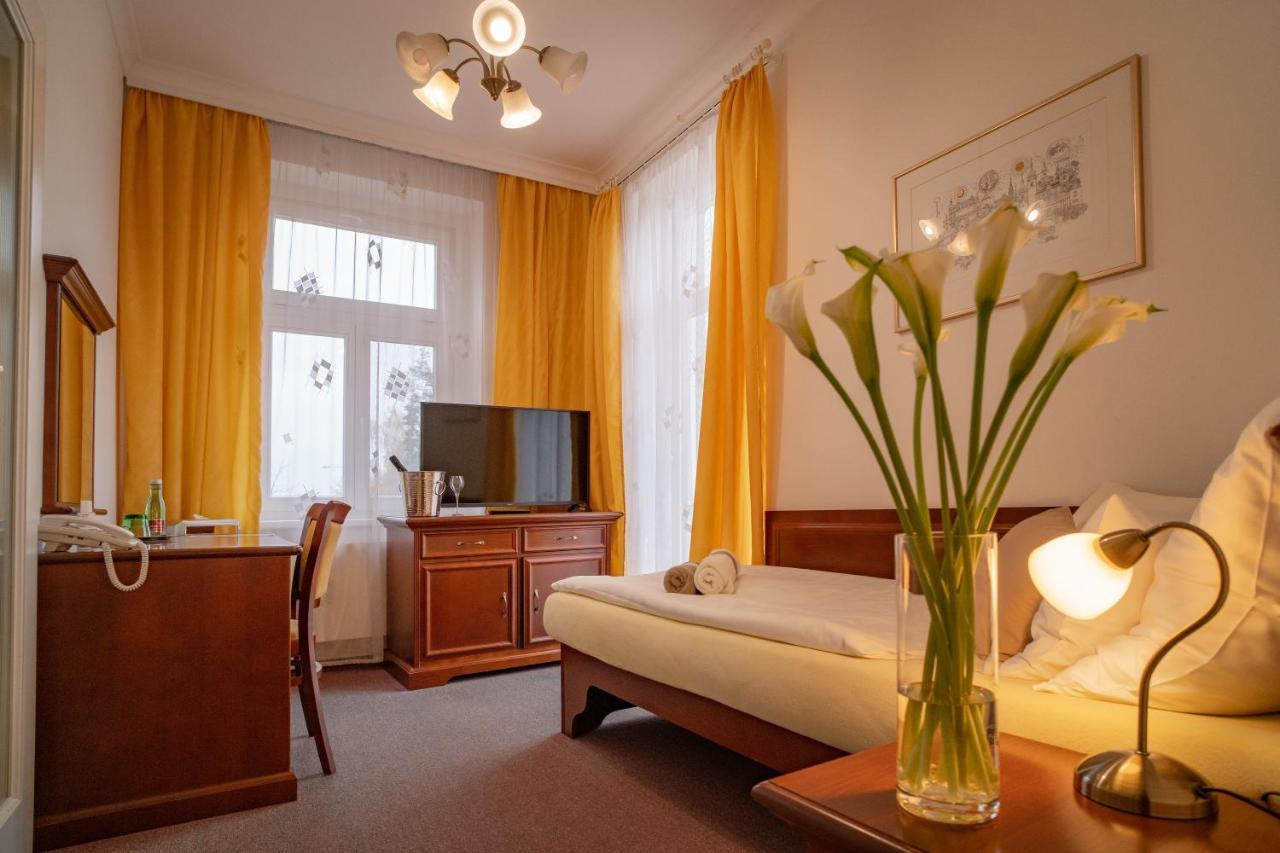 Hotel U Kaplicky 피세크 외부 사진