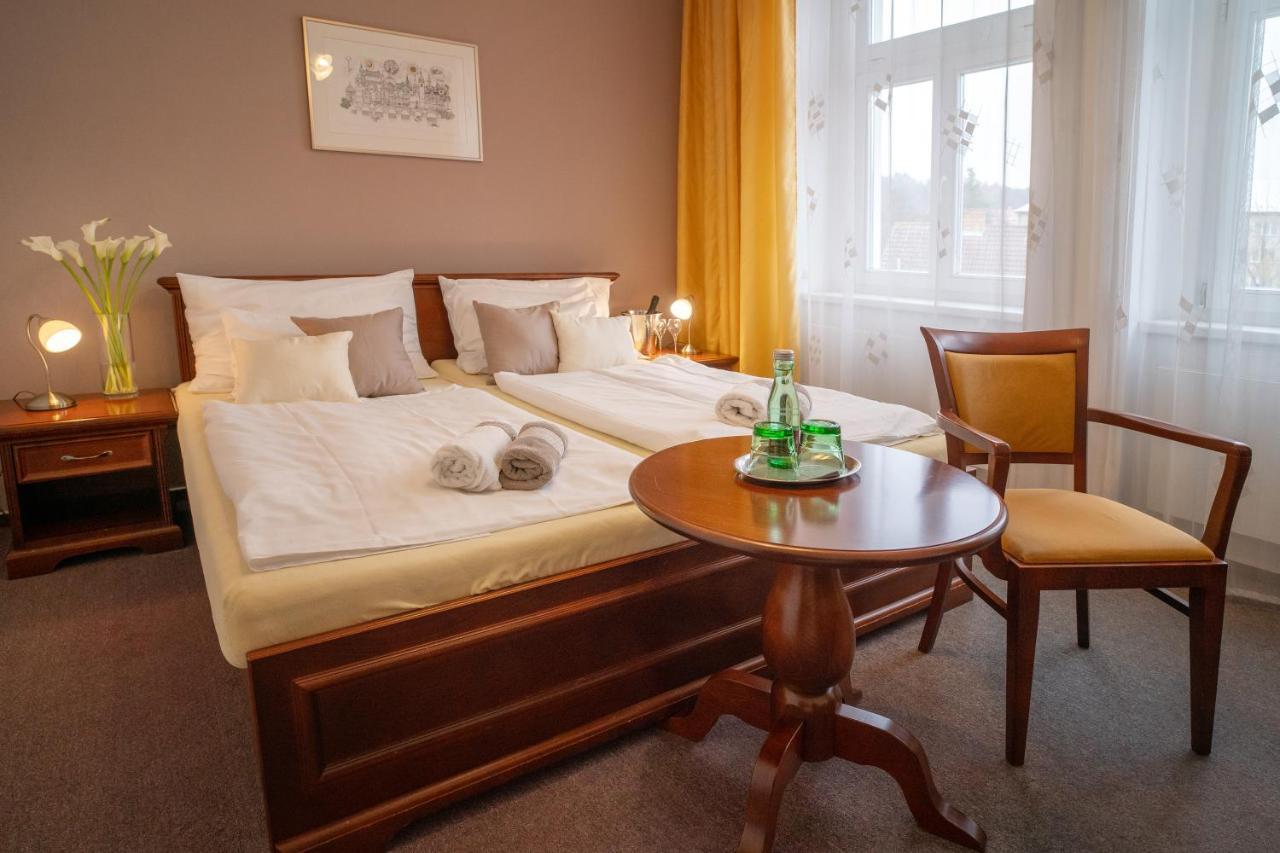 Hotel U Kaplicky 피세크 외부 사진