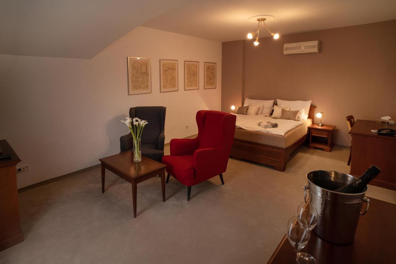Hotel U Kaplicky 피세크 외부 사진